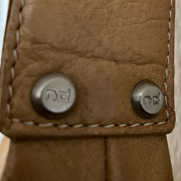 Nouvedive Leather, Carmel Large Purse, Handbag, Satchel beautiful silver accents - Picture 4 of 16